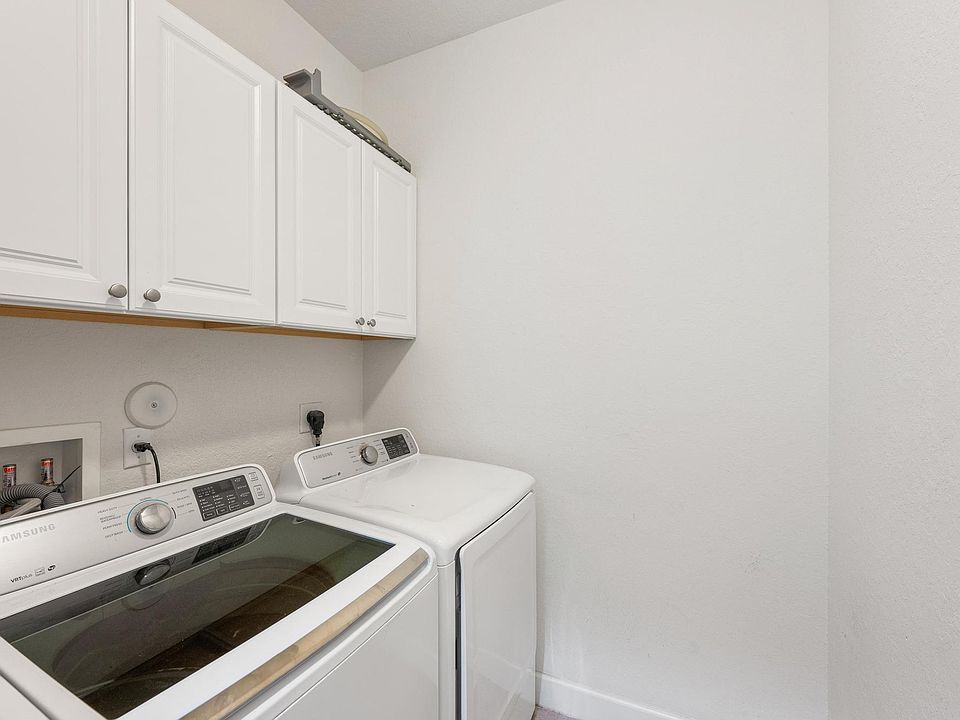1st image of 2789 Eagle Rock Circle #210