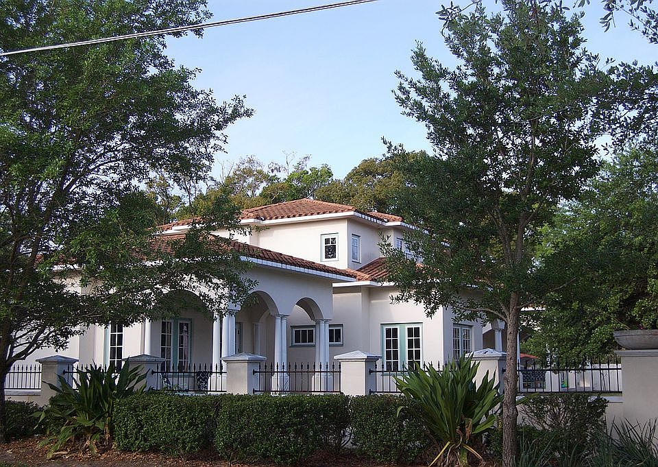 2nd image of 1017 Aloma Ave
