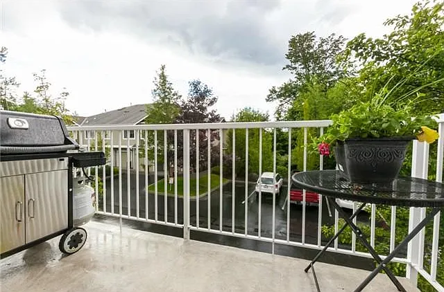 751 241st Ln SE — Photo 8