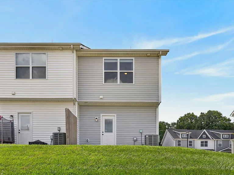 319 Front Ridge Cir — Photo 28