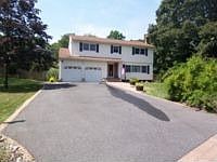 1st image of 15 Lonni Ln