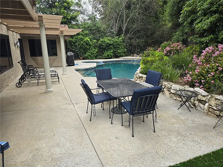 4249 Park Alisal — Photo 43