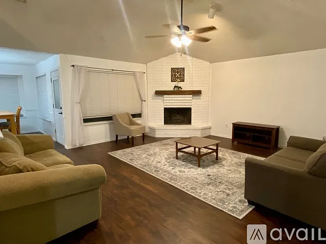 3 bed, 1566 sqft, $1,875 — Photo 4