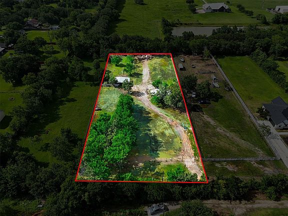 2nd image of 6525 Lesiker Rd