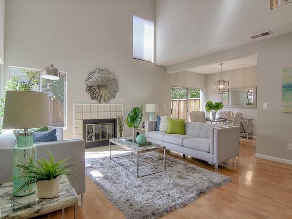 3rd image of 1267 Crestpoint Dr
