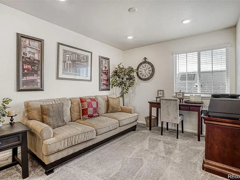 17703 Olive St — Photo 10