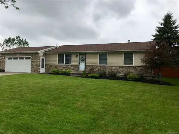 1696 Willow Woods, Alden, NY 14004
