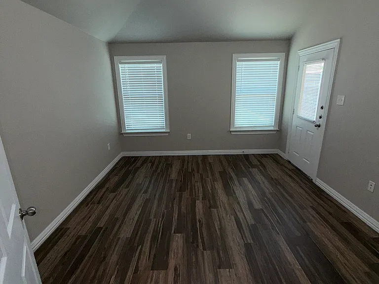 3206 Addison Way — Photo 3