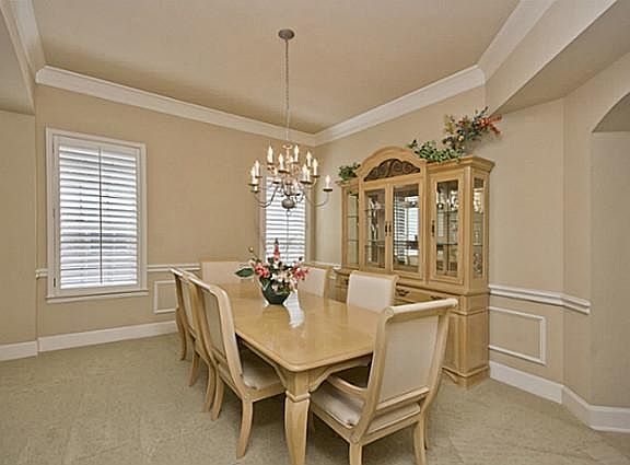 3rd image of 6475 Basilwood Dr