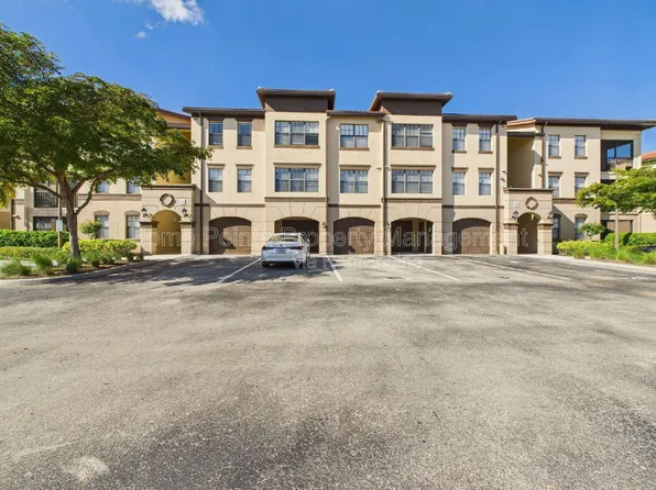 12960 Positano Cir APT 201, Naples, FL 34105