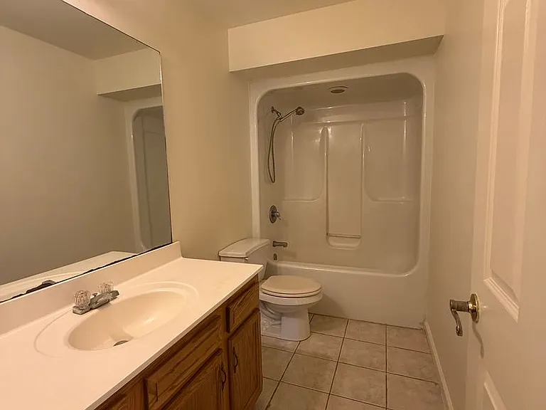137 Macey Ave — Photo 4