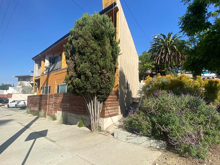 2102 Allesandro St #2102 — Photo 2