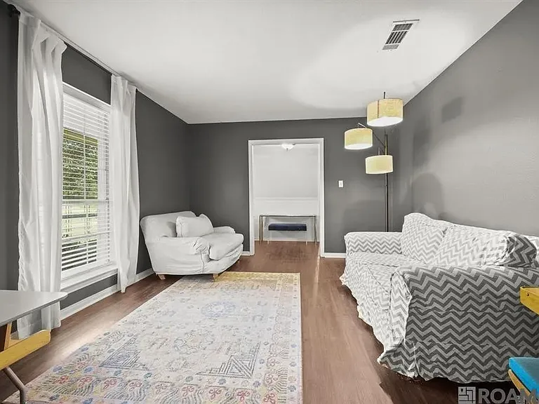 1369 Crescent Dr — Photo 11