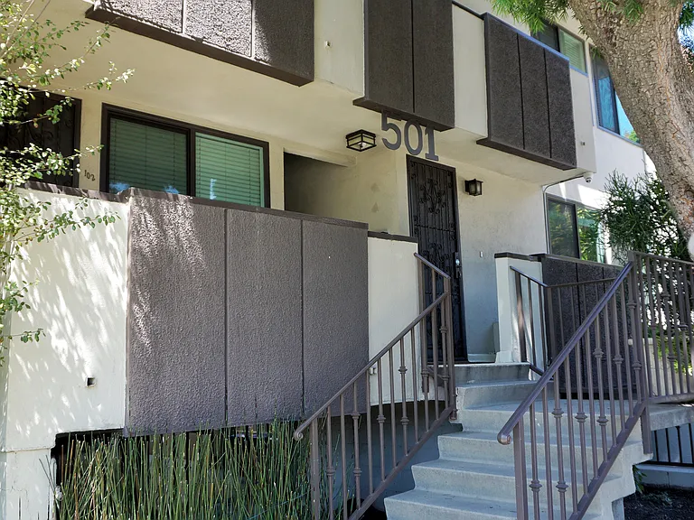 501 N Kings Rd #104 — Photo 3
