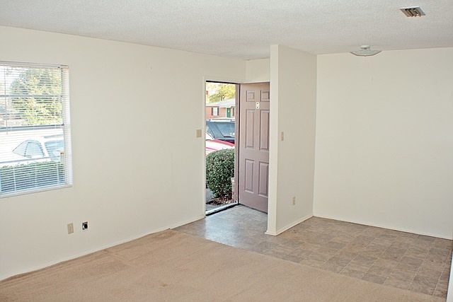 1st image of 4104 Empress Pl APT D