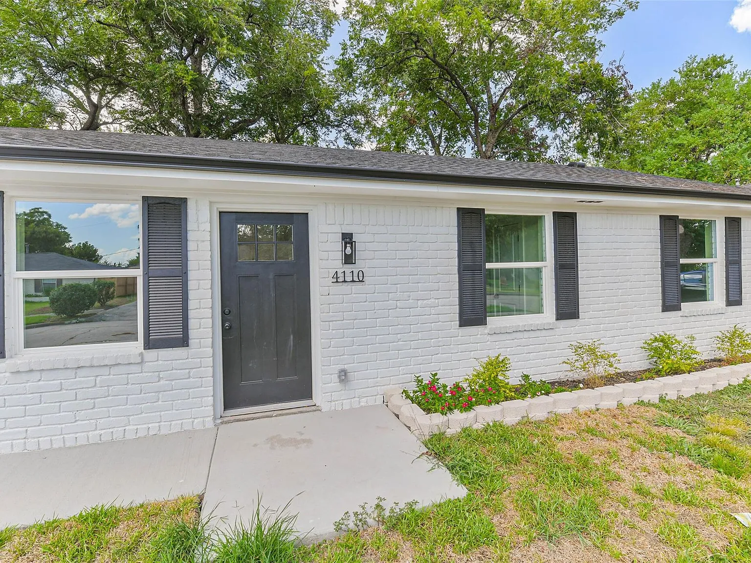 4 bed, 2.0 bath, 1310 sqft, $2,000 — Photo 3