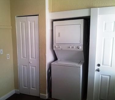 3rd image of 1470 Winchester Ave #Down