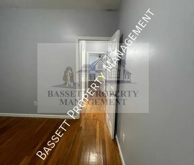 25 Cumley St #1 — Photo 27