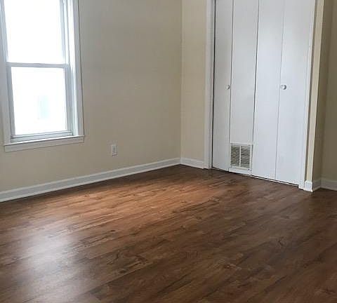 5th image of 741 Washington Ave