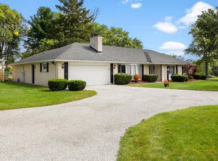 1811 Southern Vw, South Bend, IN 46614