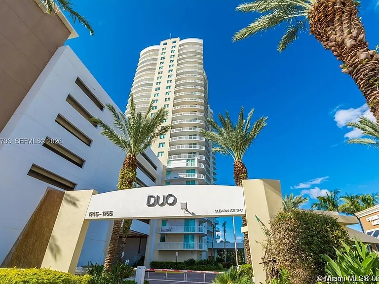 1745 E Hallandale Beach Blvd #2007W — Photo 43