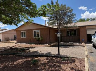 883 Sunflower Dr SW, Rio Rancho, NM 87124