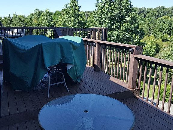 5th image of 633 Windbrook Dr