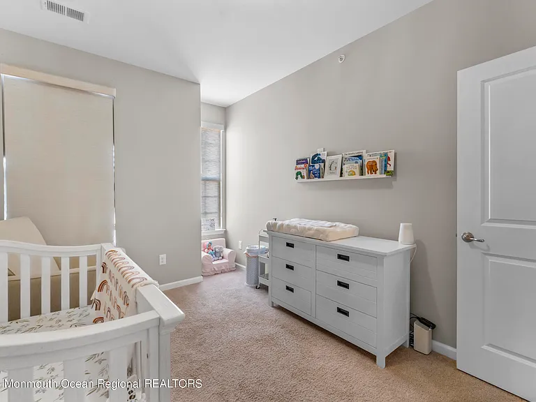 1 Kyle Dr — Photo 21