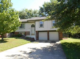 529 Buena Vista Dr, Belton, MO 64012