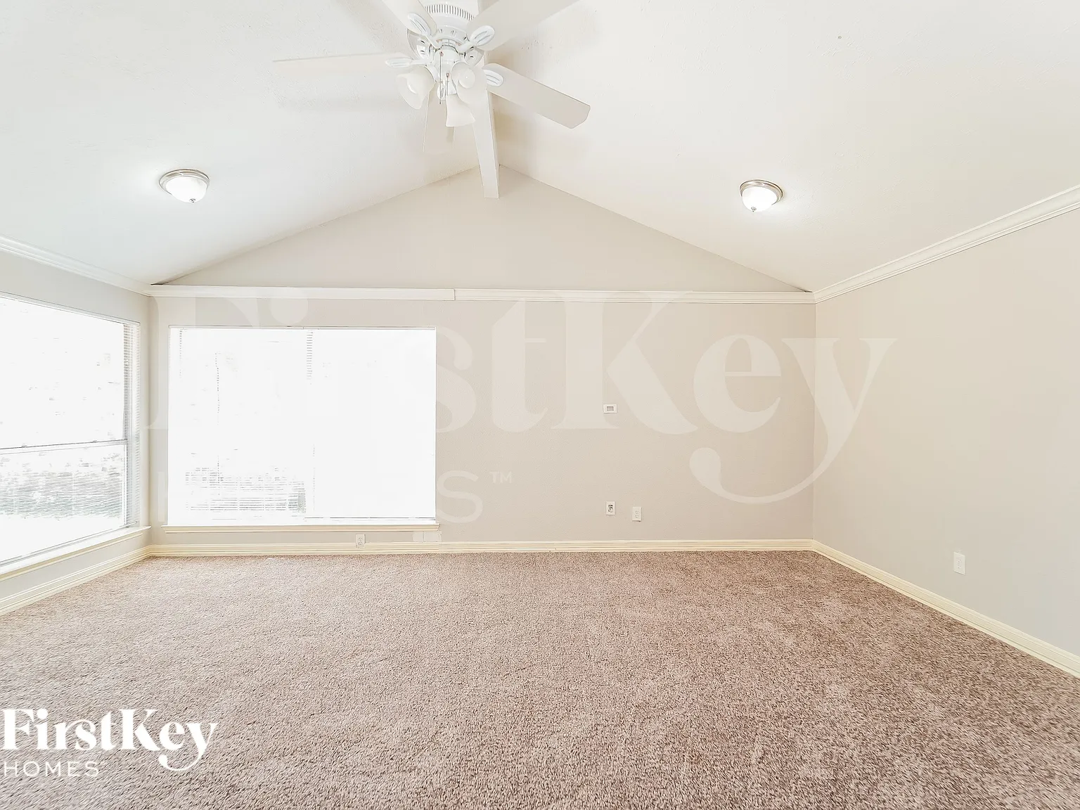 3 bed, 2.0 bath, 1734 sqft, $1,840 — Photo 3
