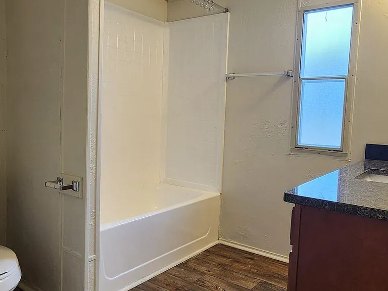 134 Littleton St — Photo 11