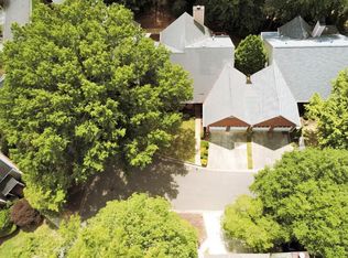 27 S Riversong Ln, Alpharetta, GA 30022