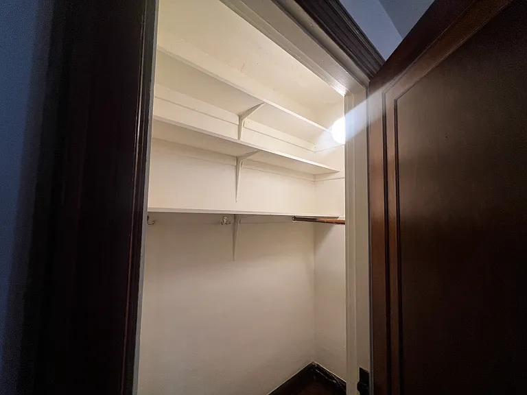 Closet in middle room.