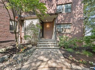 3071 Edwin Ave APT 5C, Fort Lee, NJ 07024