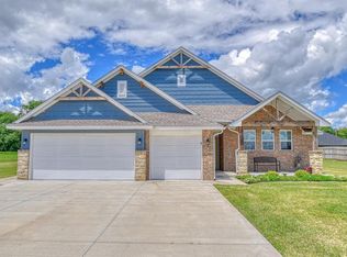 3291 Canadian Trail Ct, Noble, OK 73068