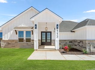 113 Hidden Hls, Floresville, TX 78114