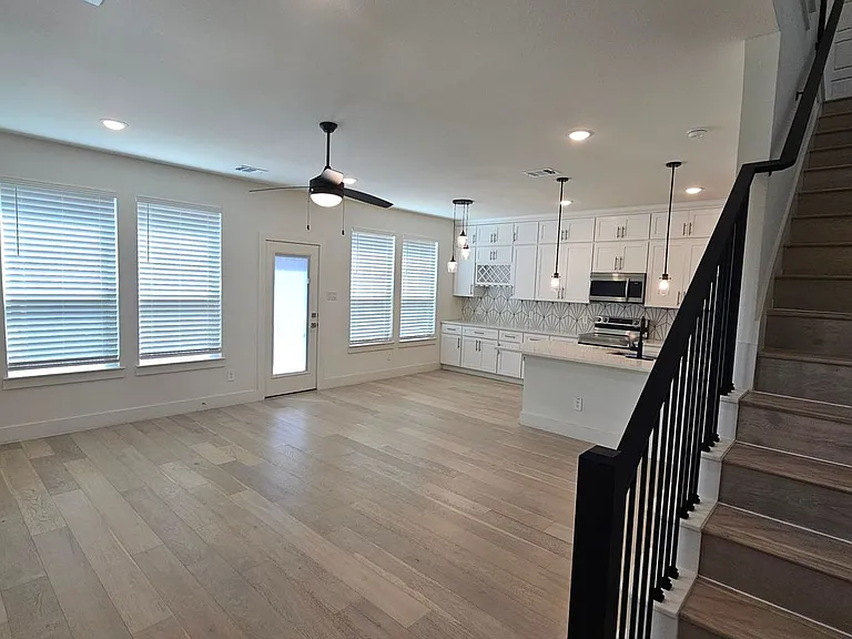7305 Bree Ct — Photo 23