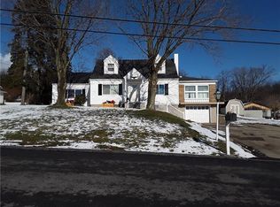 4041 Blue Willow St, Irwin, PA 15642