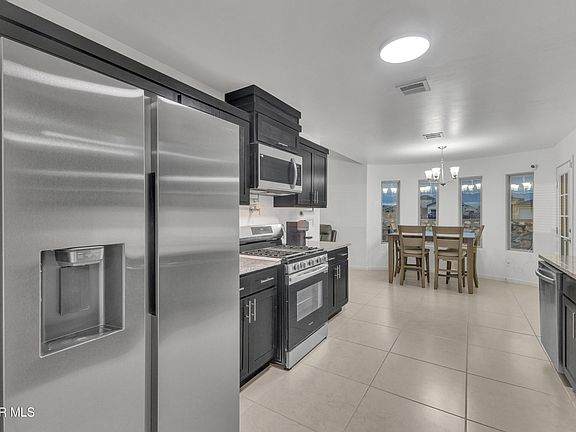 5th image of 704 Paseo Modesto Dr
