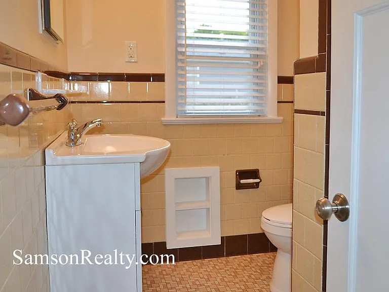 495 Oaklawn Ave — Photo 7