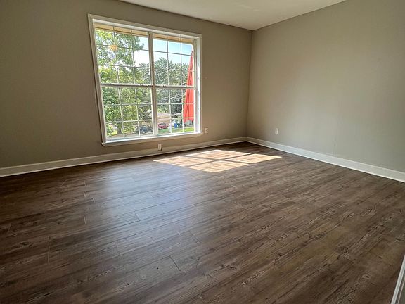 5th image of 4691 Plaza Hills Ln #B