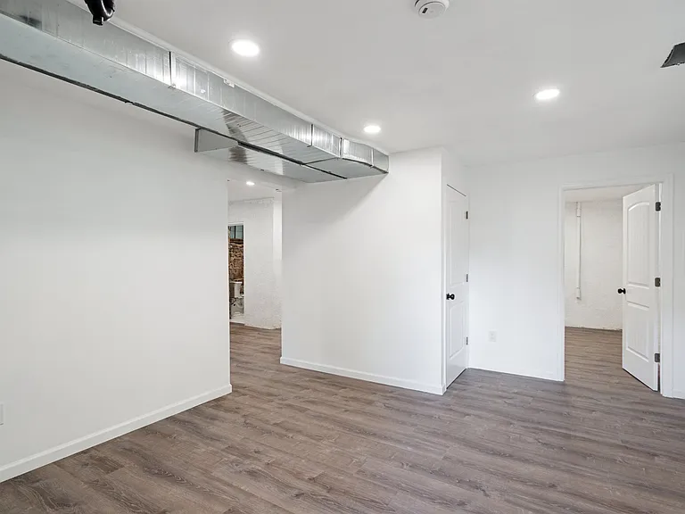 1230 Glen Ave — Photo 23
