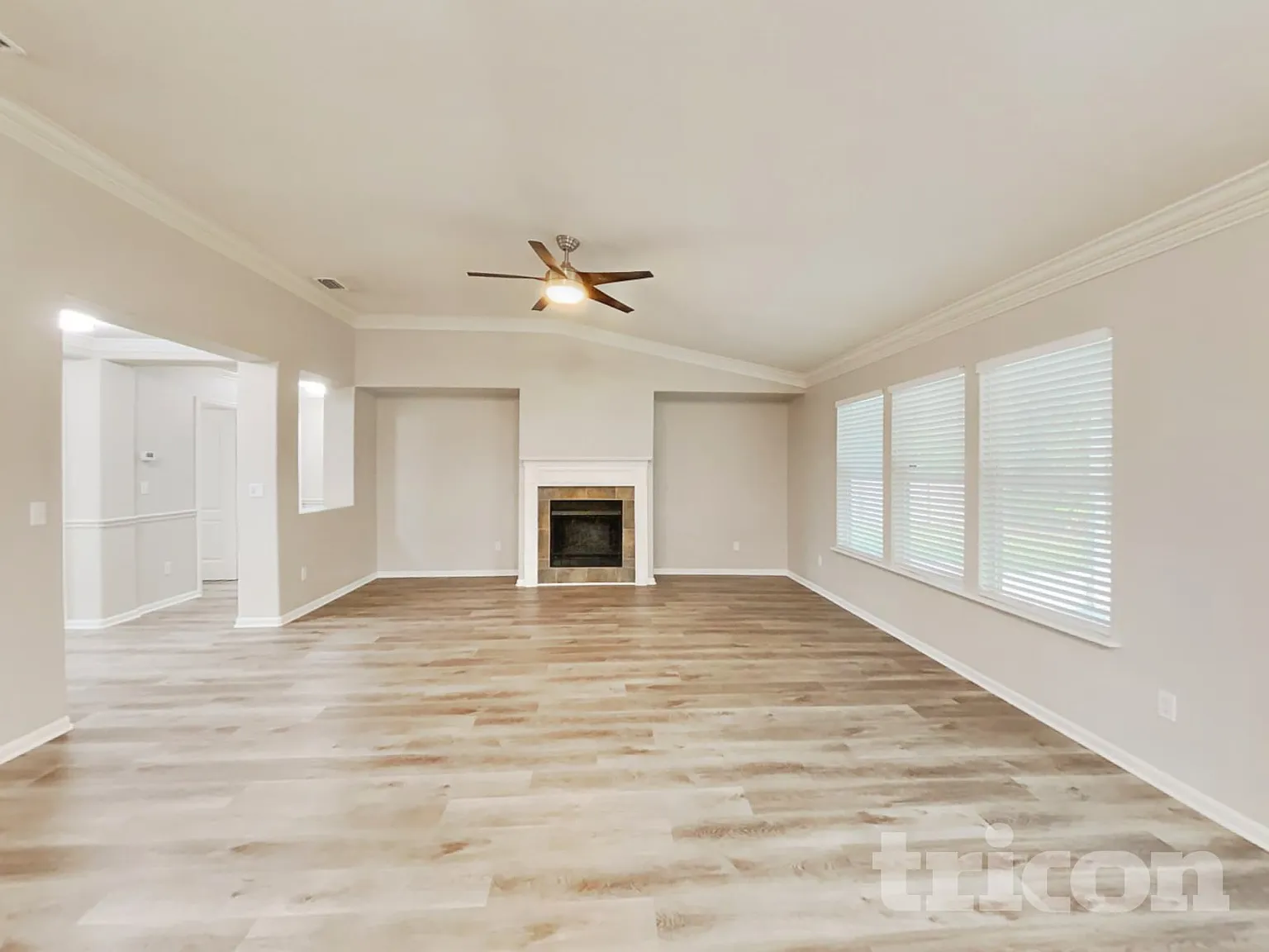757 Martin Lakes Drive E Jacksonville FL — Photo 2