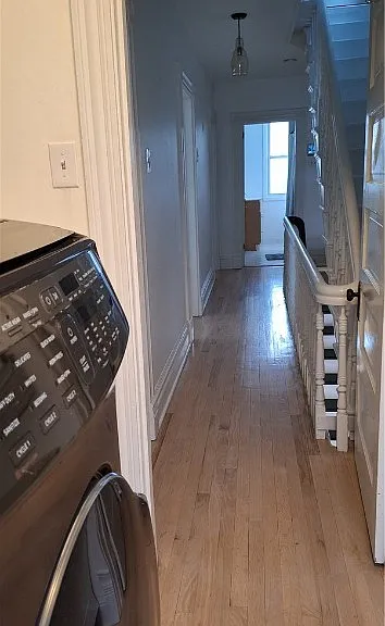 548 S Graham St — Photo 30