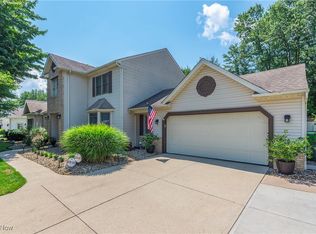 408 Avon Point Ave, Avon Lake, OH