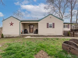 10706 Heeter Rd, Brookville, OH 45309