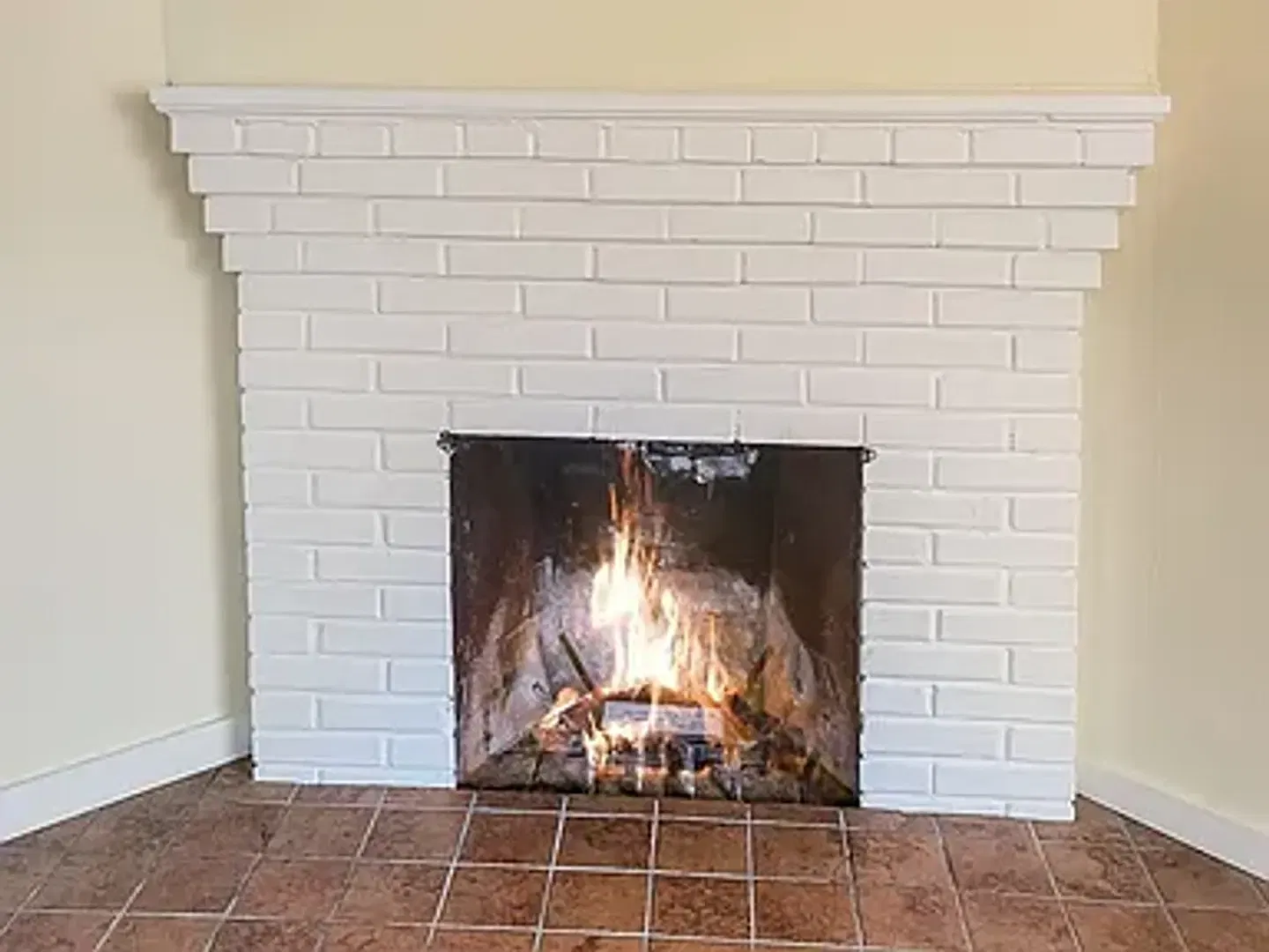 Coming Soon! - Adorable 2bed/1bath Auburn Home On Main St. — Photo 3