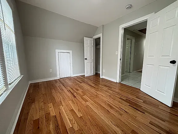3 bed, 1000 sqft, $1,750 — Photo 3