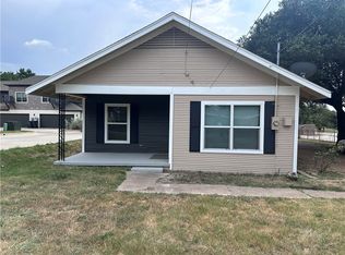 305 W 31st St, Bryan, TX 77803