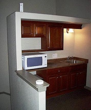 Upper Level Kitchenette